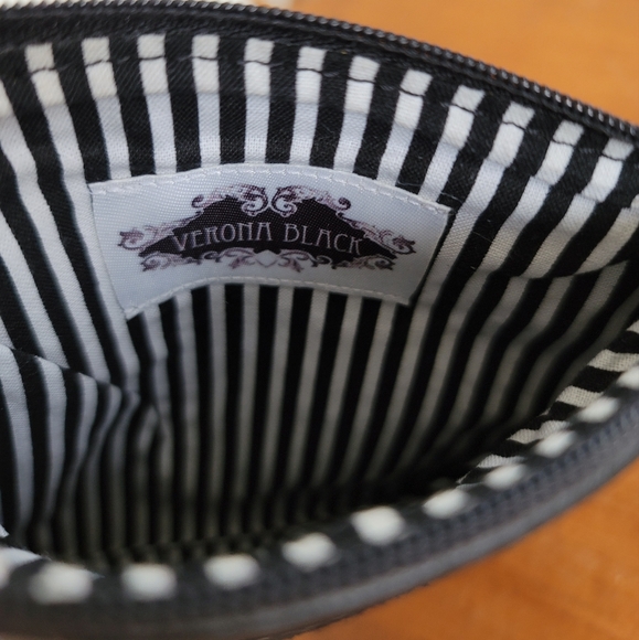 Alien Leather Bag / Pouch by Verona Black - Picture 3 of 6